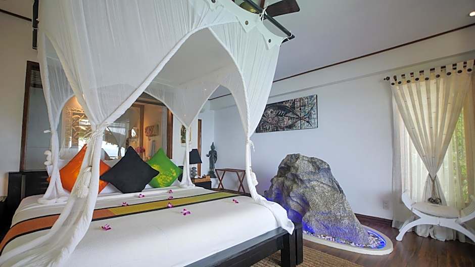 Foto 1 von 7 von 1 Queen Bed, Sea View