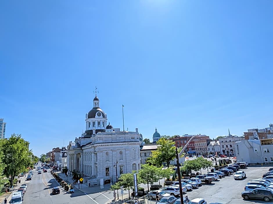 Confederation Place Hotel