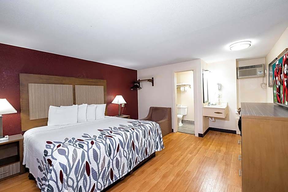 Red Roof Inn Neptune - Jersey Shore