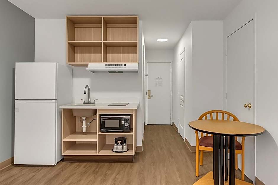 Suburban Studios Salt Lake City Airport