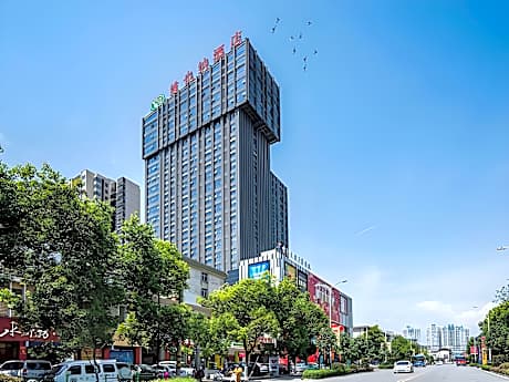 Vienna Hotel Shaanxi Hanzhong Central Square High-Speed Railway Station