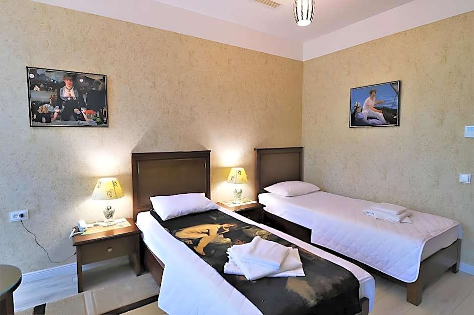 Hotel Liberty Theatre