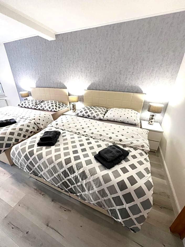 GrandLux Villa & Spa