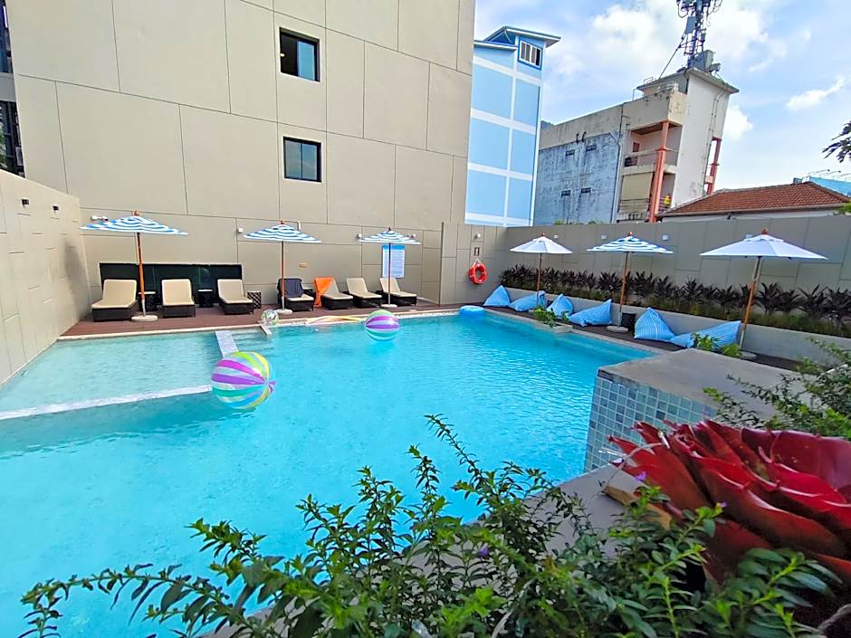 Patong Bay Residence