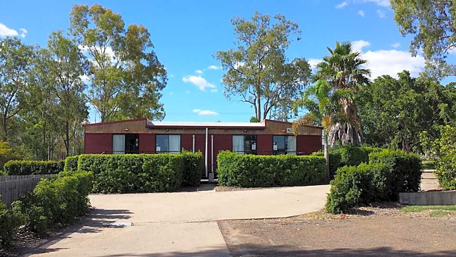 Coal n Cattle Hotel Motel