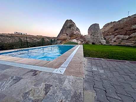 Senfoni Cave Village