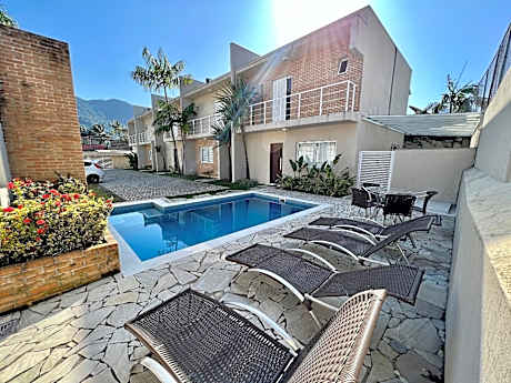 Condomínio a 100m da Praia