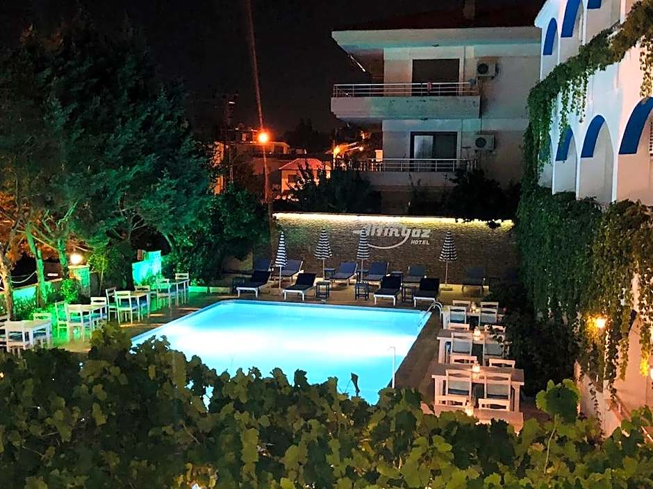 Altinyaz Hotel