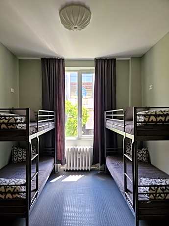 Bed in Budget 4-Bed Mixed Dormitory Room