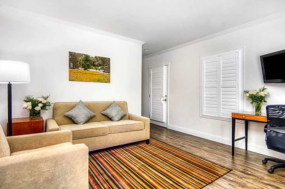 Aggie Inn, an Ascend Collection Hotel