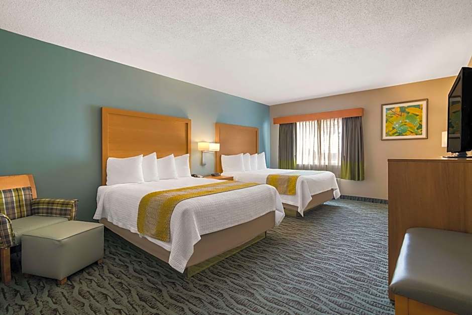 Best Western Plus Executive Court Inn & Conference Center