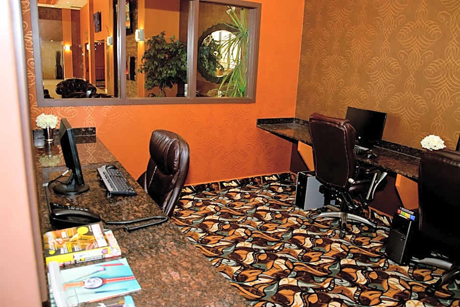 Coast Lethbridge Hotel & Conference Centre