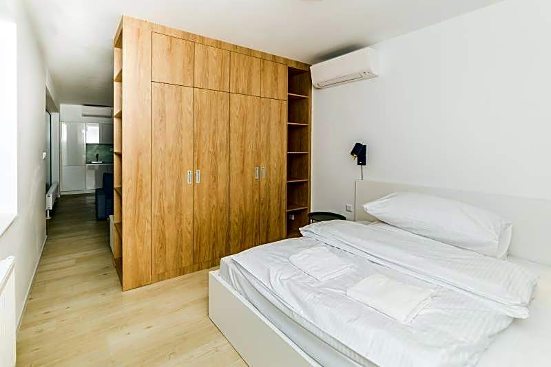 City Castle Apartments Free Parking