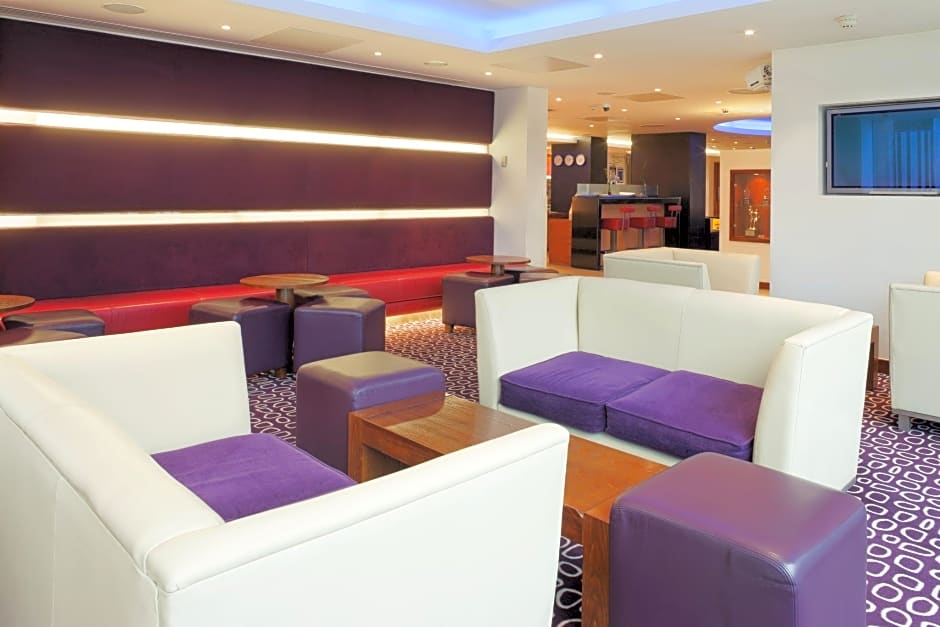 Holiday Inn Express Swiss Cottage – London, 07