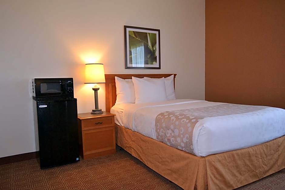 La Quinta Inn & Suites by Wyndham Lakeland East