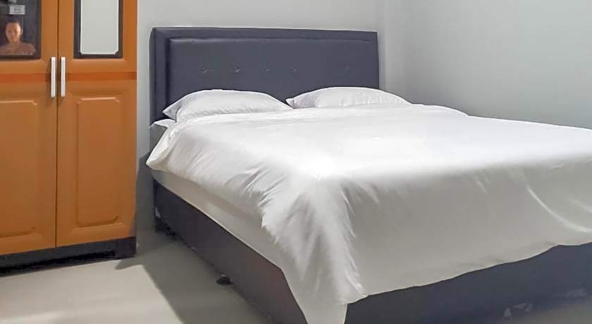 Bumi Ciboled Mitra RedDoorz near Gerbang Tol Pamulihan