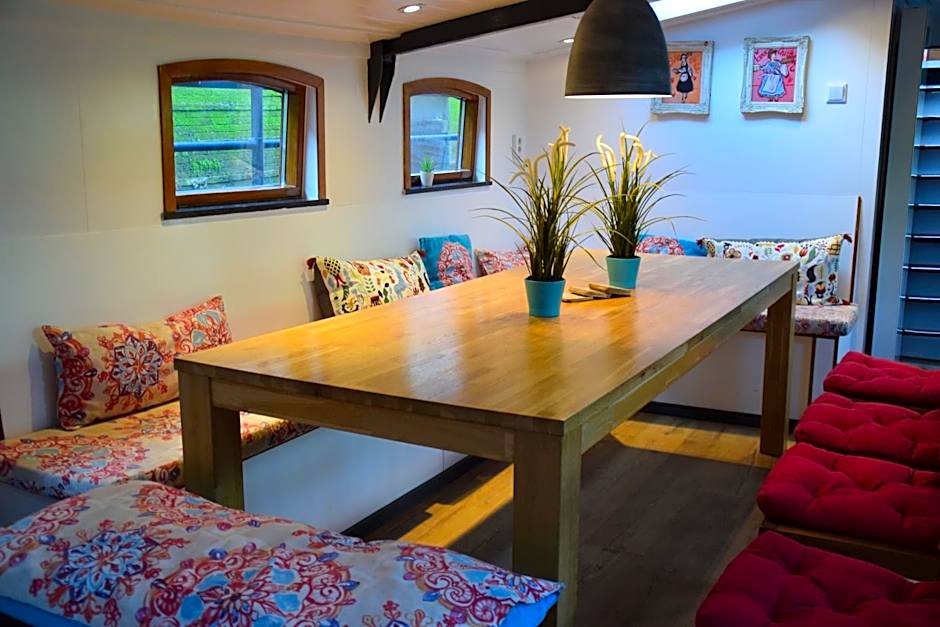 Boathotel Rotterdam Anna