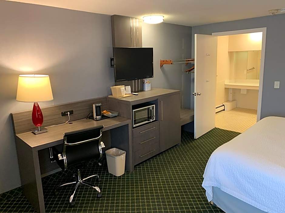 Super 8 by Wyndham Sturbridge