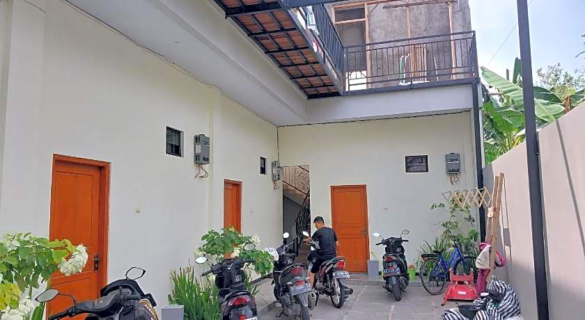 Nofrah House Syariah Mitra RedDoorz