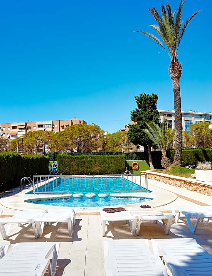 La Caseta Apartments 