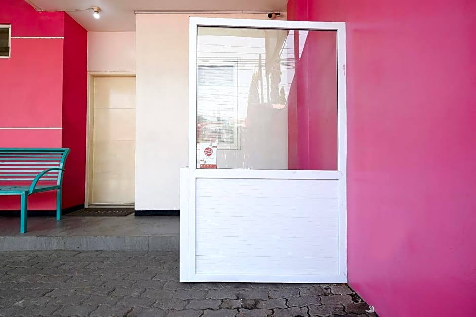 OYO 1815 Gatsu Residence