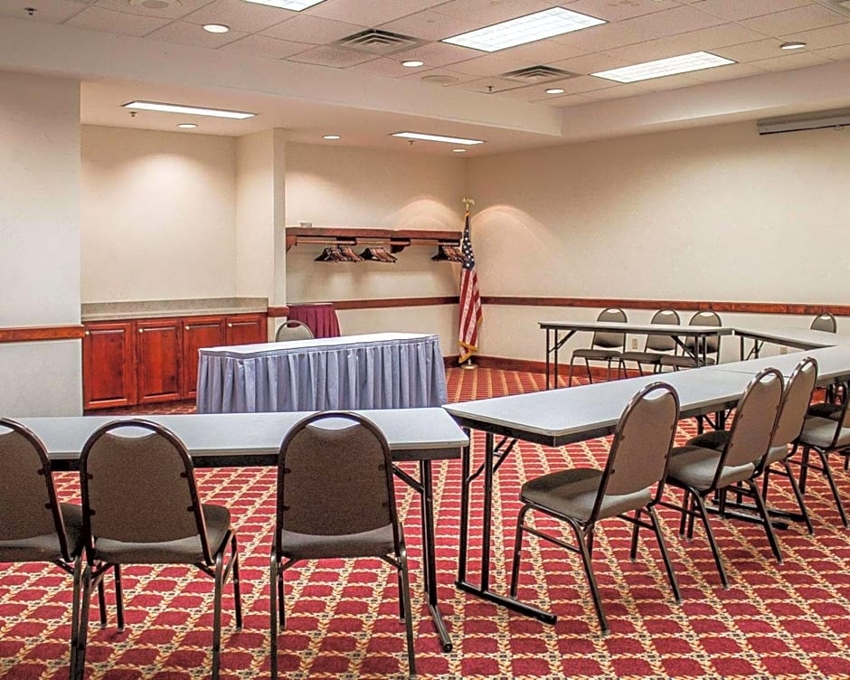 Quality Inn & Suites Conference Center