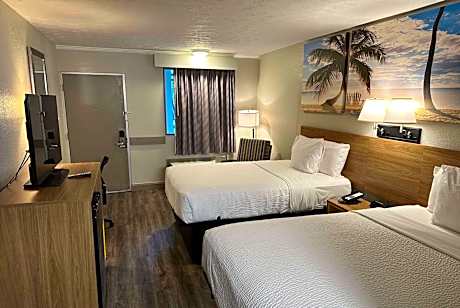 Double Room with Two Double Beds - Non-Smoking