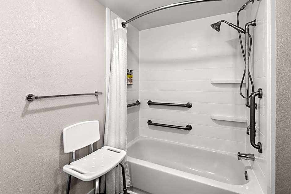 Holiday Inn Express & Suites Greenville - I-85 & Woodruff Rd by IHG