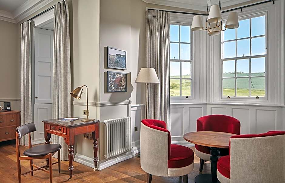 Moonfleet Manor - A Luxury Family Hotel