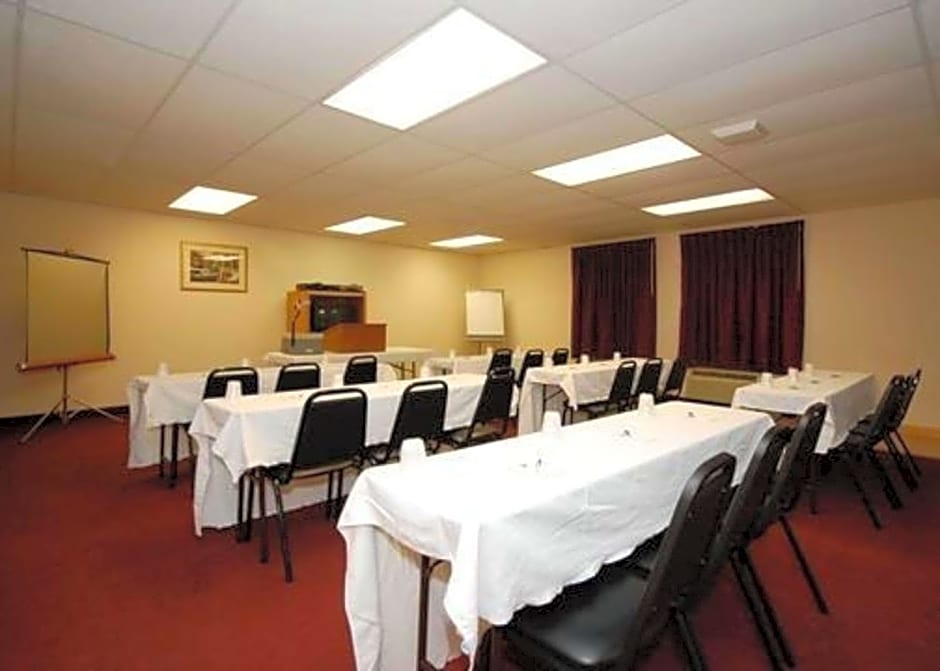 Quality Inn Waynesburg - Morrisville