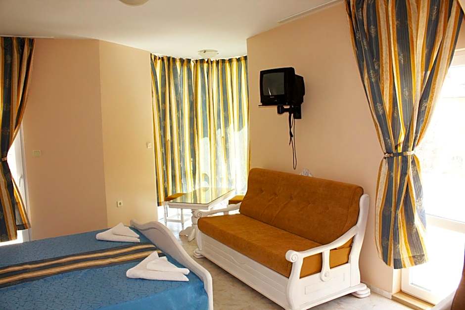 Family Hotel Paros 2