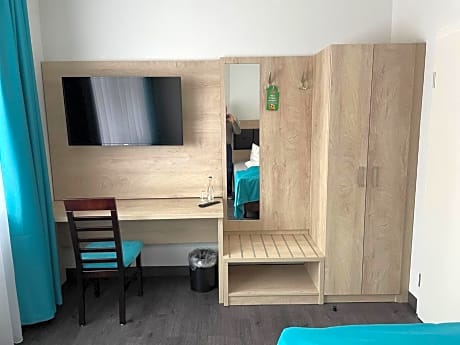 Single Room with Bathroom