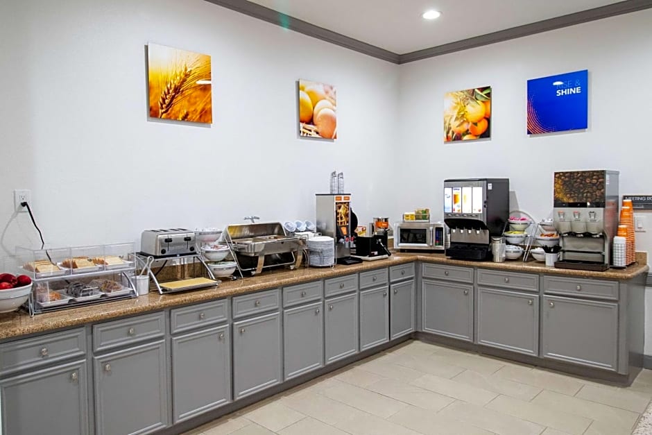 Comfort Inn & Suites