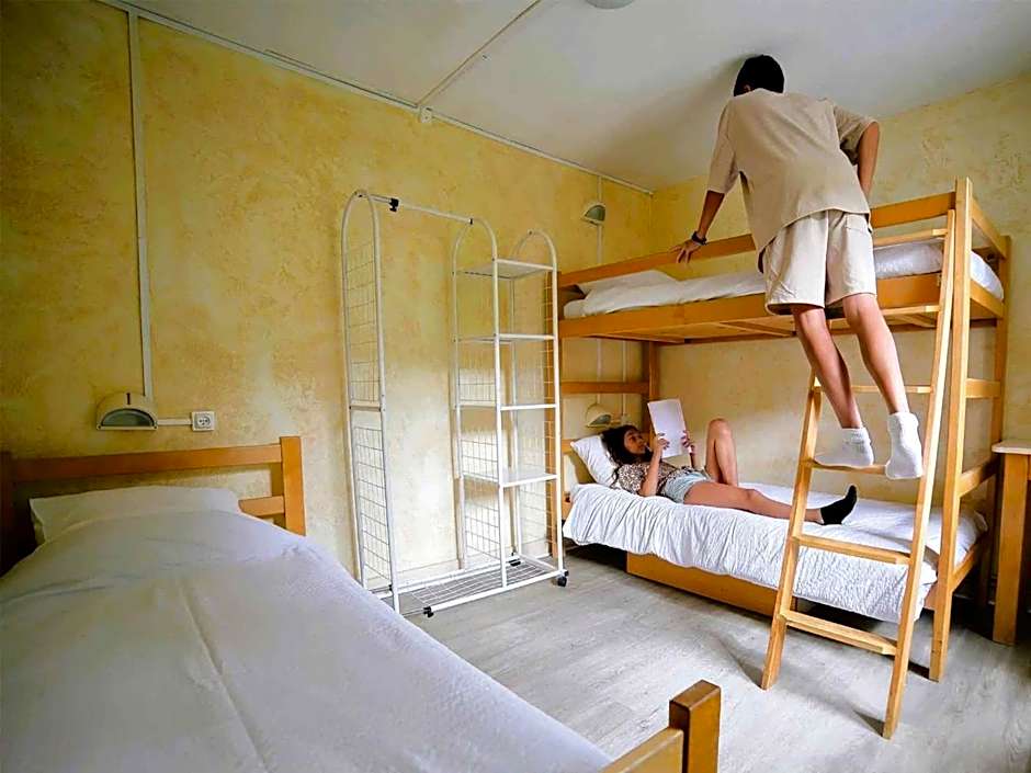 Auberge de Jeunesse HI Chamrousse