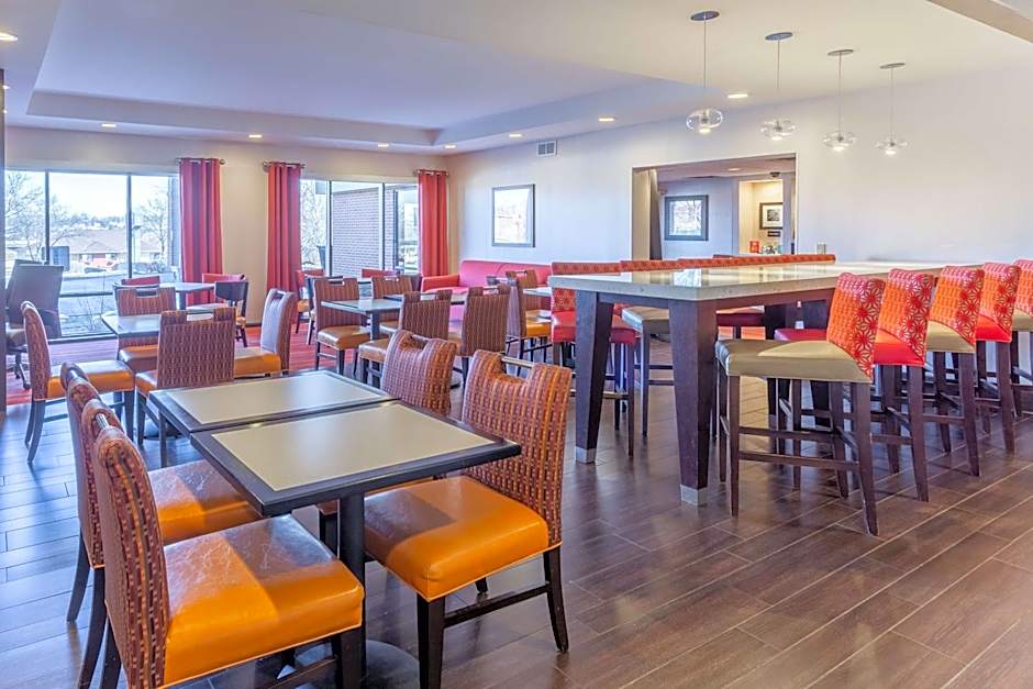 Hampton Inn By Hilton Madison East Towne Mall Area