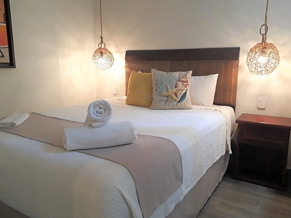 Siesta Fiesta Hotel - 5th Avenue- Adults Only