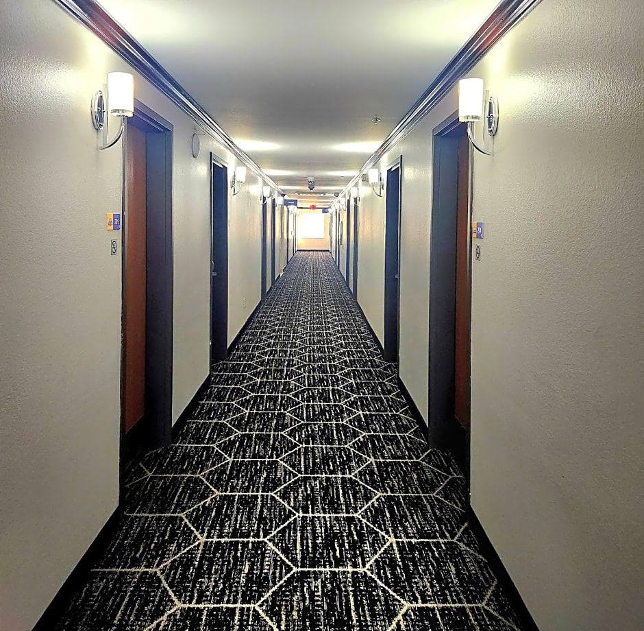 Days Inn by Wyndham Baton Rouge I-10