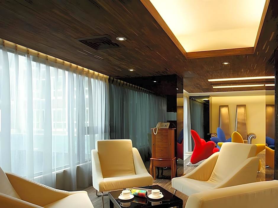 Taichung Fengjia In One City Inn