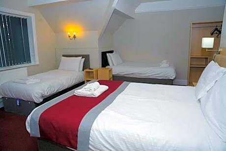 Standard Quadruple Room