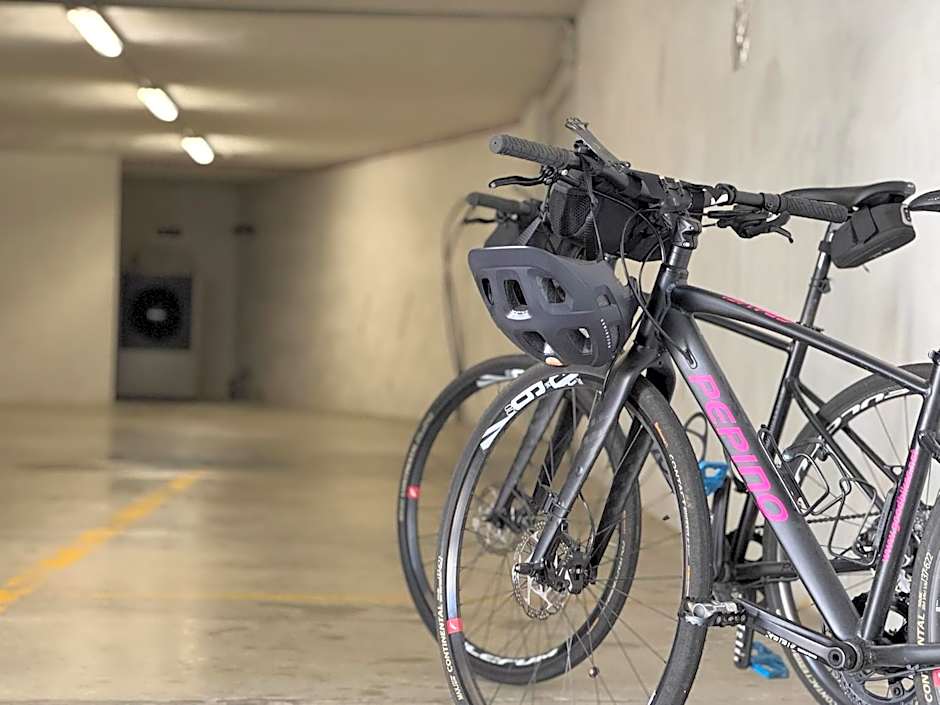 Eremes Rooms & Apartments