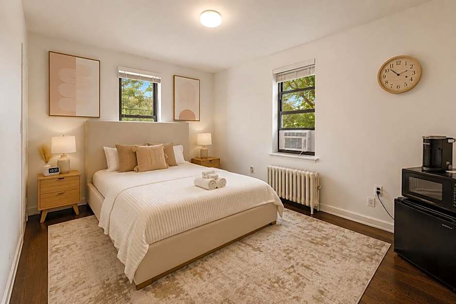 Bay Ridge ApartHotel