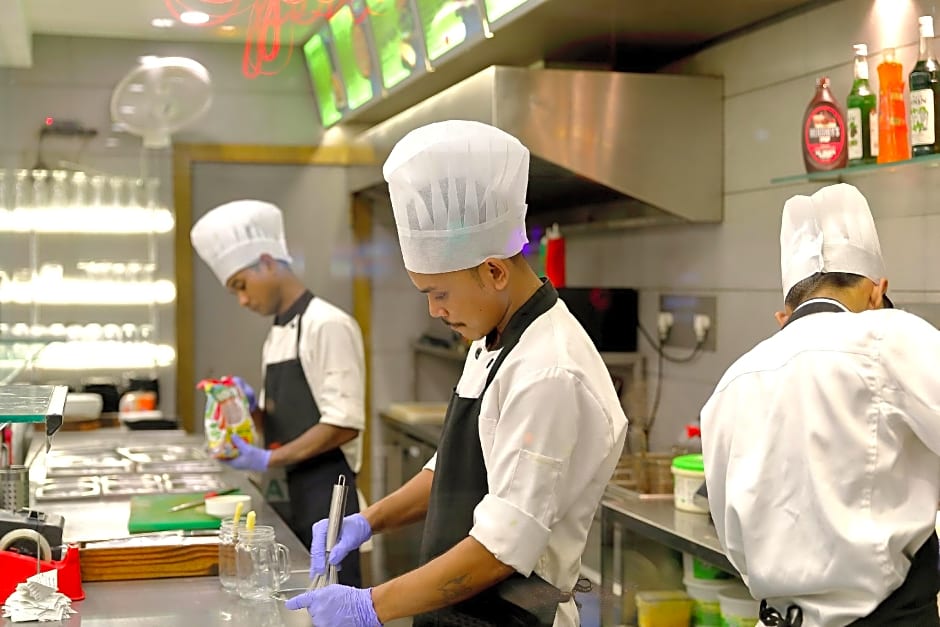 Hotel Sifat International