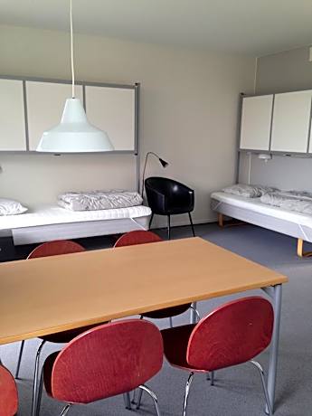 Family Room (6 Adults, Linen excluded)