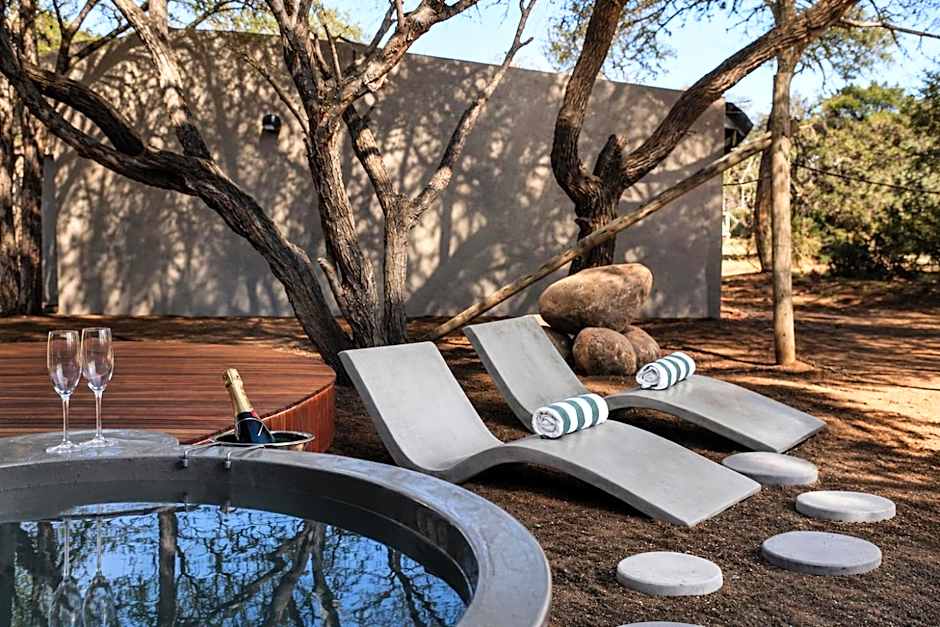 Tshukudu Game Lodge