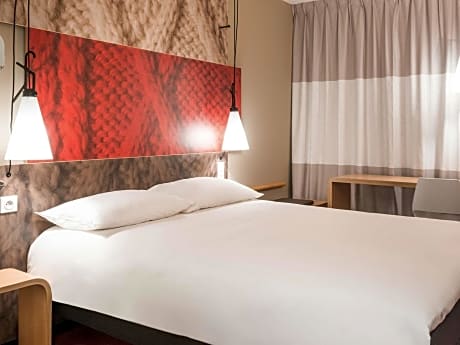 Double Sweet Room by Ibis - single occupancy - Non-refundable - Breakfast included in the price