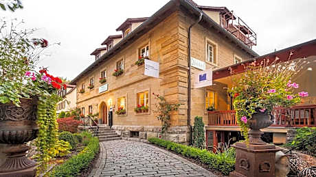 Villa Mittermeier, Hotellerie und Restauration