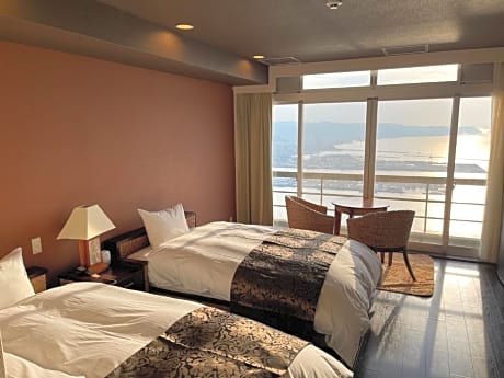 Twin Room with Sea View