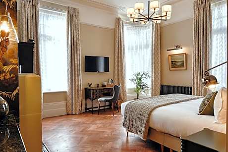 The Black Lion Pub & Boutique Guesthouse