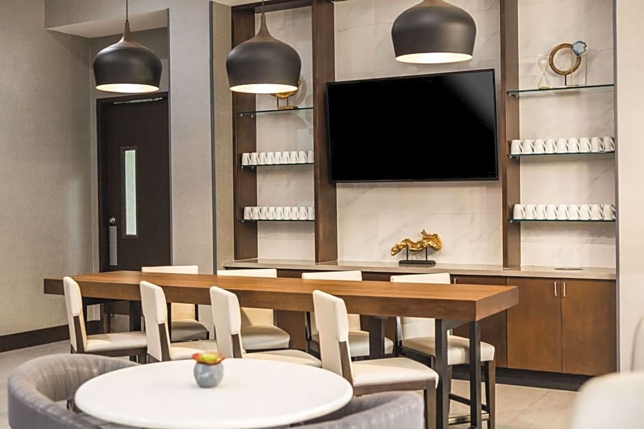 Hyatt Place Greenville Downtown