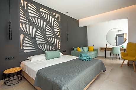 Suite with Private Pool